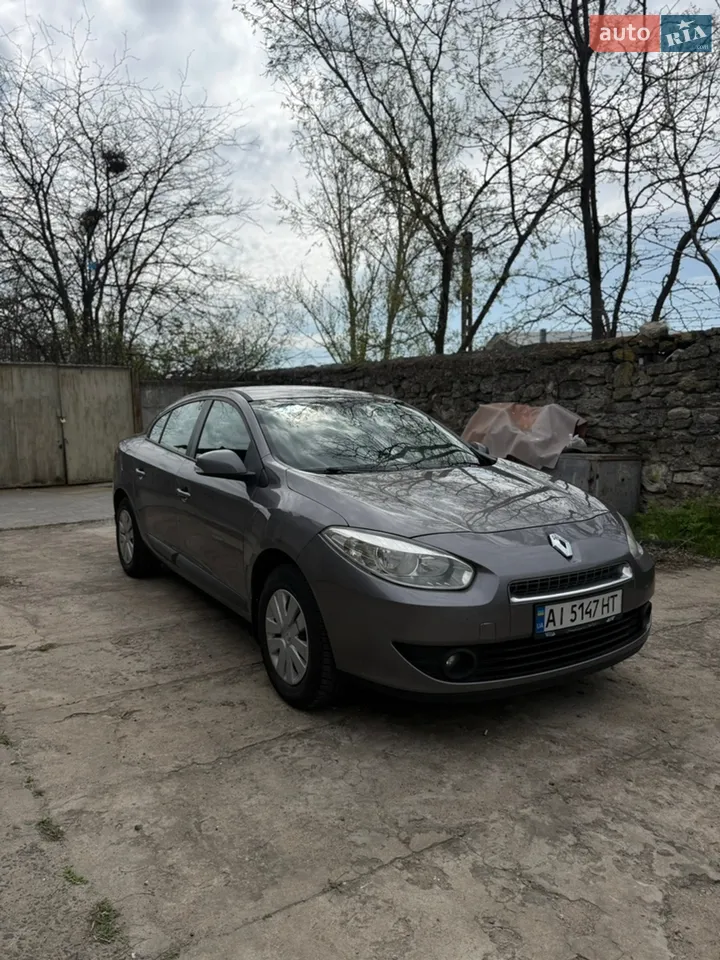 2010 Renault Fluence - мініатюра 14