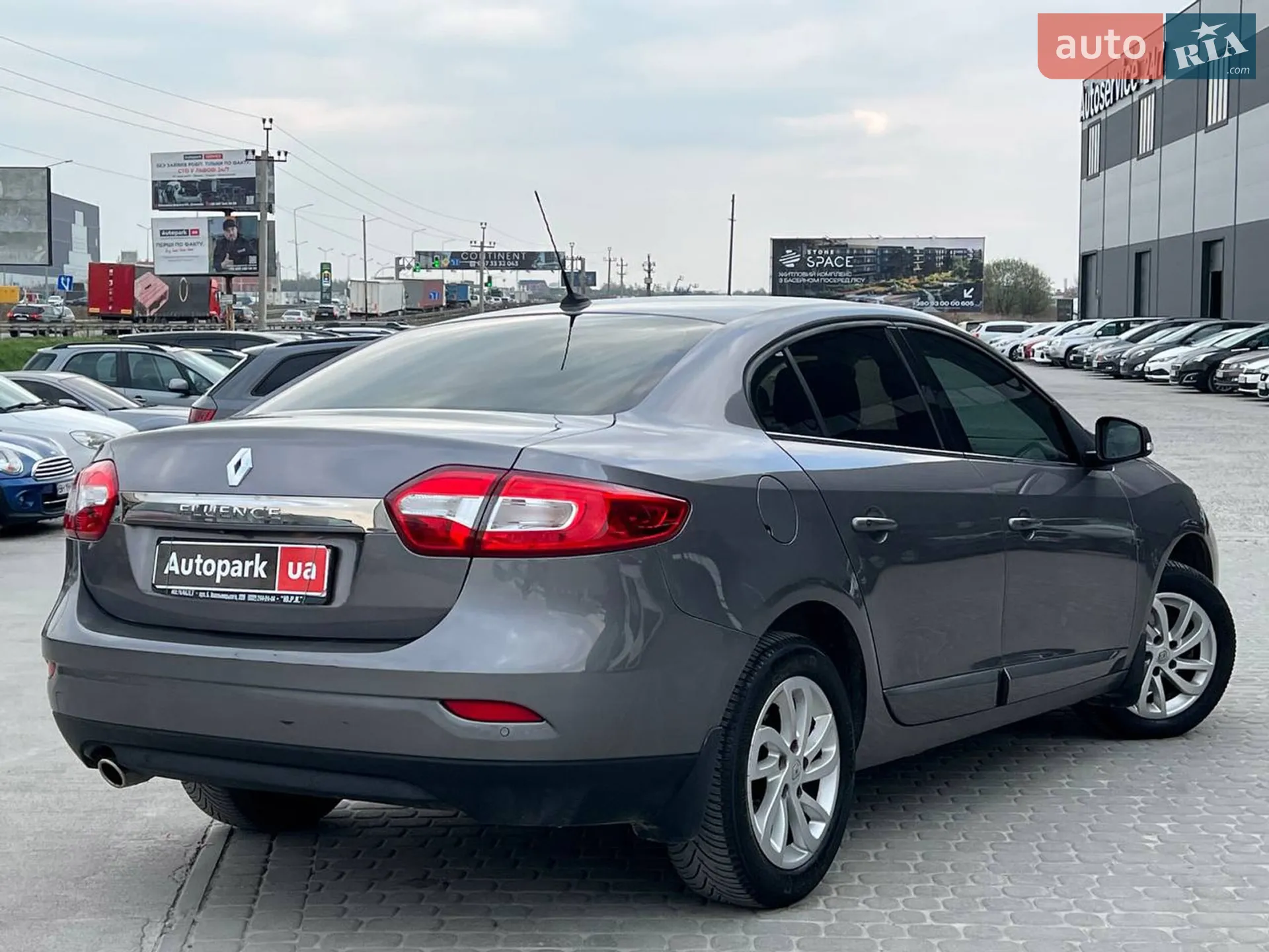 2016 Renault Fluence - мініатюра 7