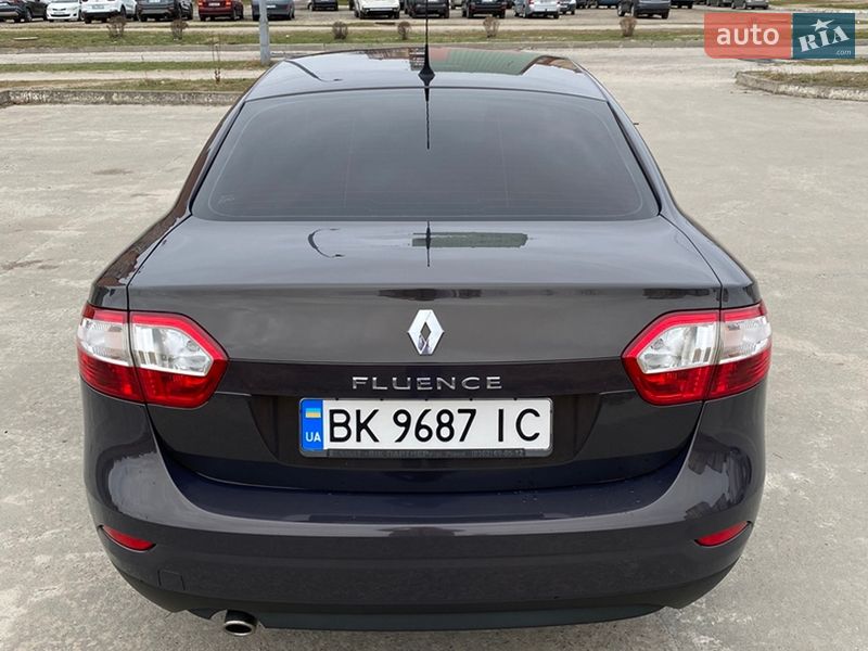 Седан Renault Fluence 2013 в Вараше