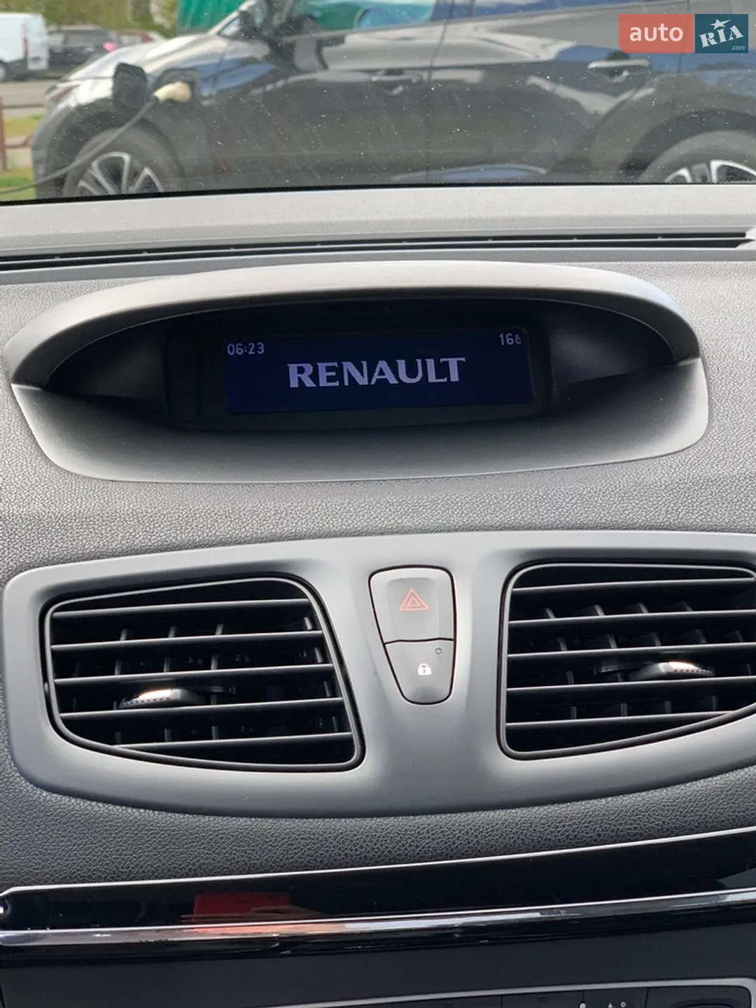 2013 Renault Fluence - мініатюра 16