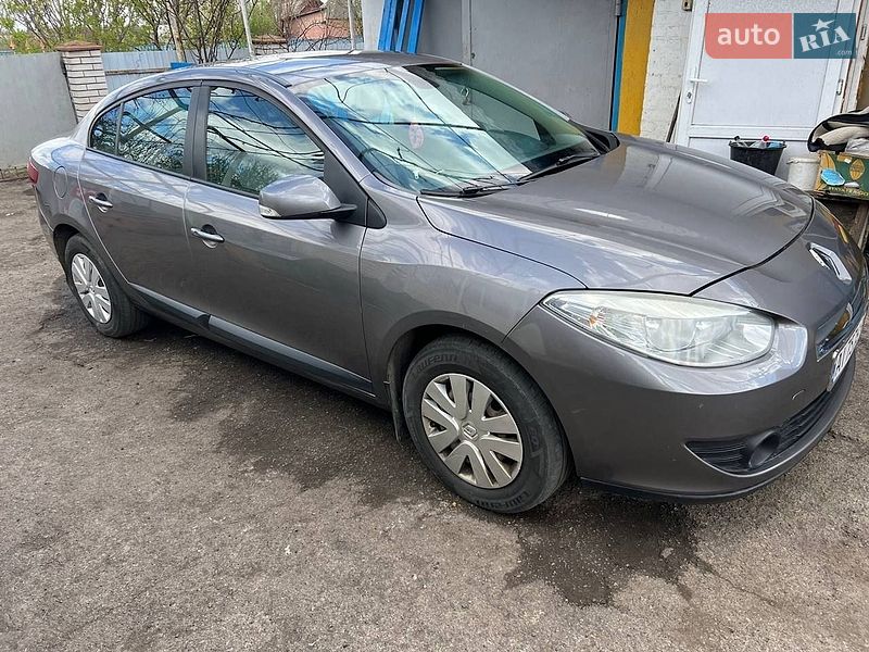 Седан Renault Fluence 2011 в Миронівці