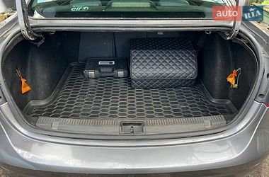 Седан Renault Fluence 2011 в Миронівці