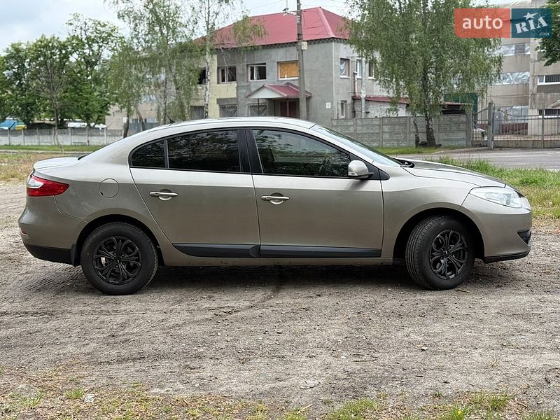 Седан Renault Fluence 2012 в Киеве