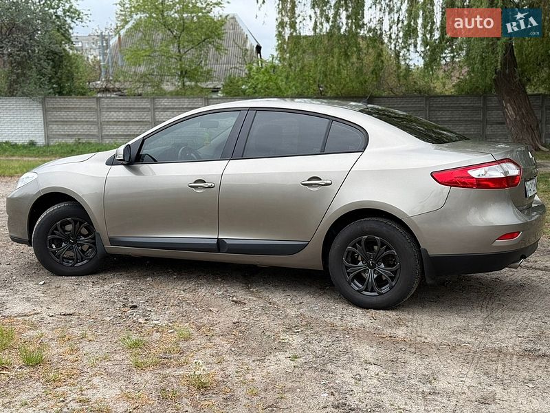 Седан Renault Fluence 2012 в Киеве