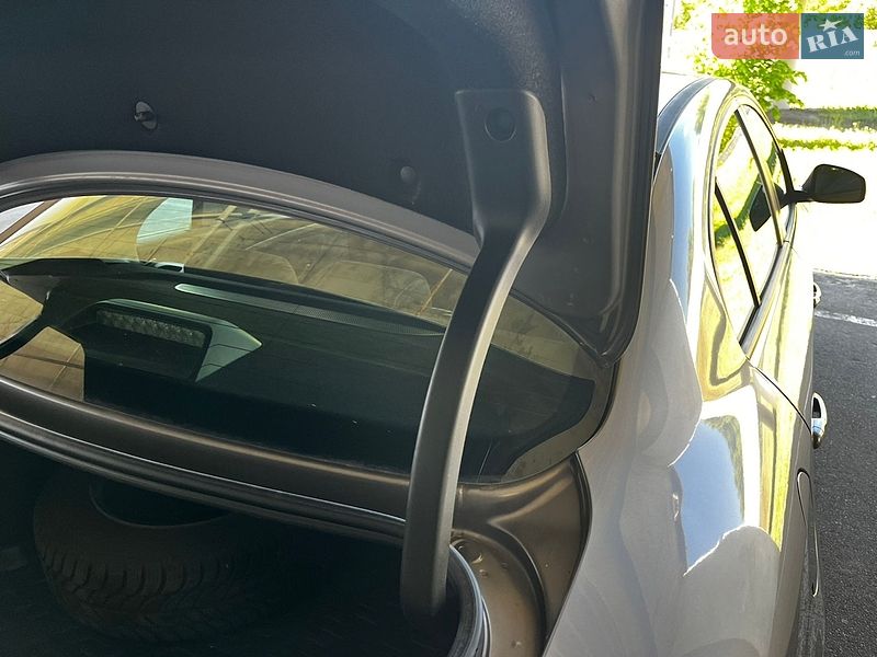 Седан Renault Fluence 2011 в Киеве