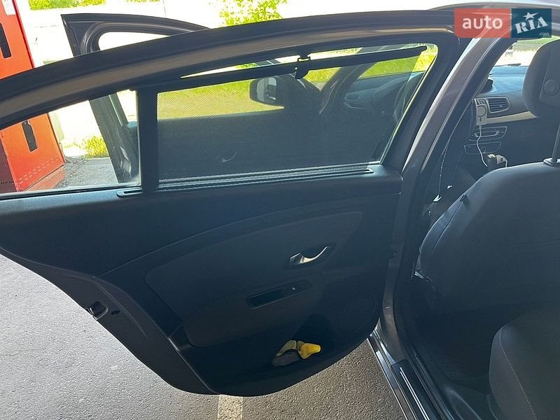 Седан Renault Fluence 2011 в Киеве