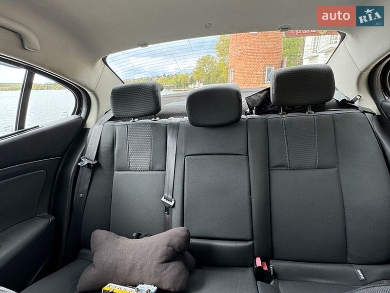 Седан Renault Fluence 2010 в Кропивницком