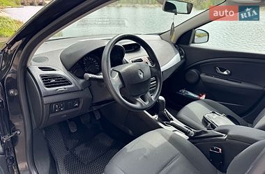 Седан Renault Fluence 2010 в Кропивницком