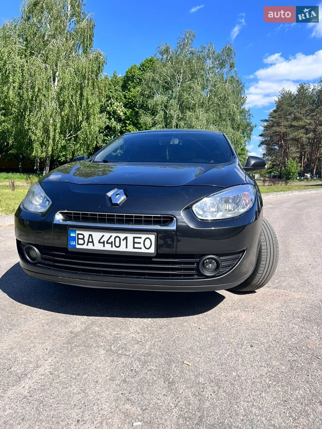 2010 Renault Fluence - мініатюра 2