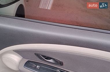 Седан Renault Fluence 2011 в Сумах