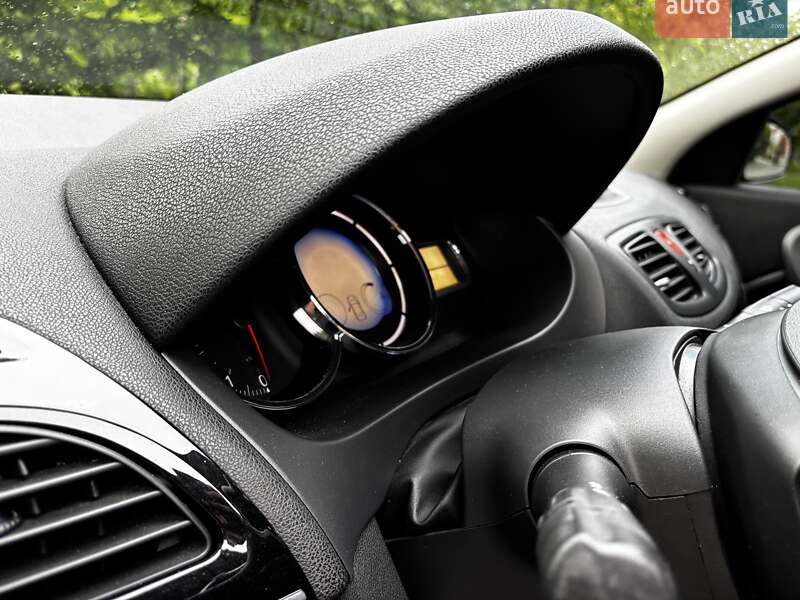 Седан Renault Fluence 2014 в Запорожье