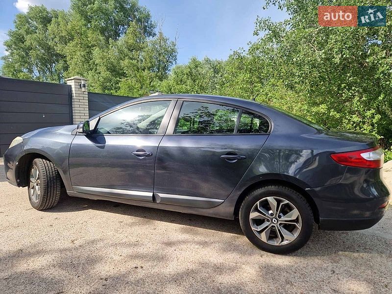 Седан Renault Fluence 2011 в Чернигове