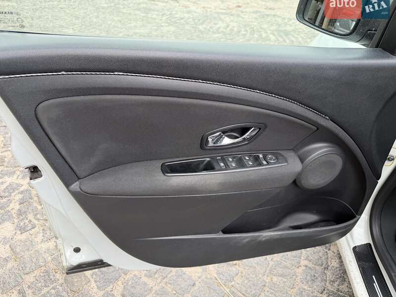Седан Renault Fluence 2015 в Киеве