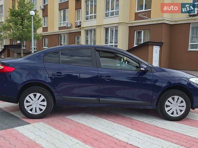 Седан Renault Fluence 2011 в Киеве