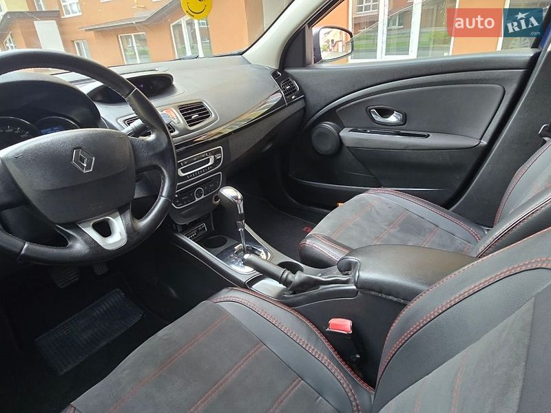 Седан Renault Fluence 2011 в Киеве