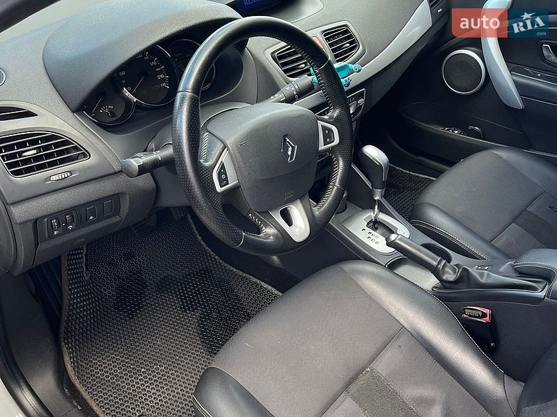 Седан Renault Fluence 2011 в Харкові