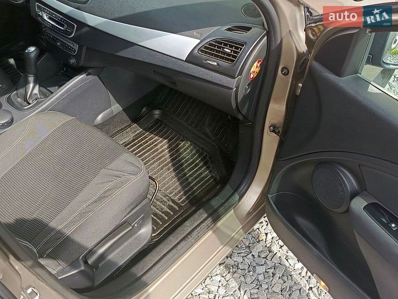 Седан Renault Fluence 2010 в Львове фото 2 Седан Renault Fluence 2010 в Львове