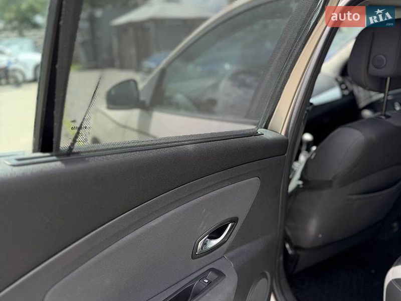 Седан Renault Fluence 2010 в Киеве
