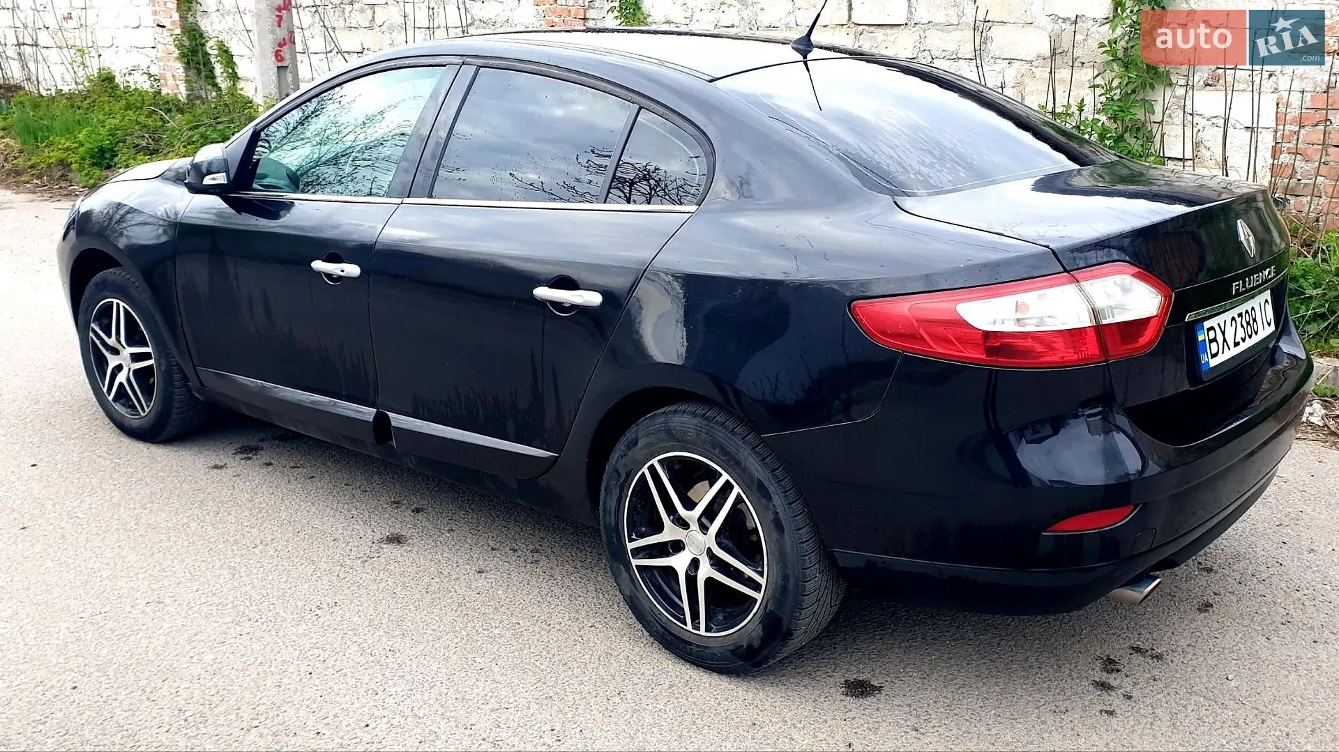 2010 Renault Fluence - мініатюра 3