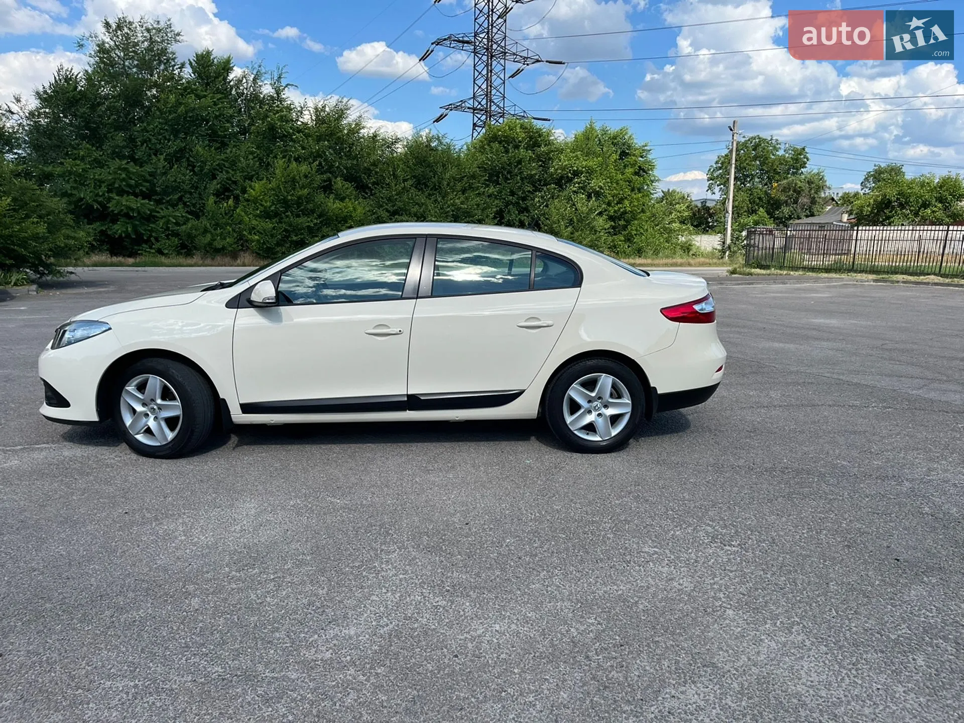 2016 Renault Fluence - мініатюра 10