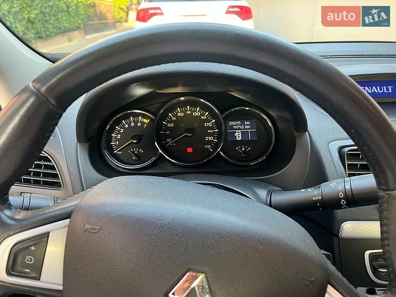 Седан Renault Fluence 2011 в Запоріжжі