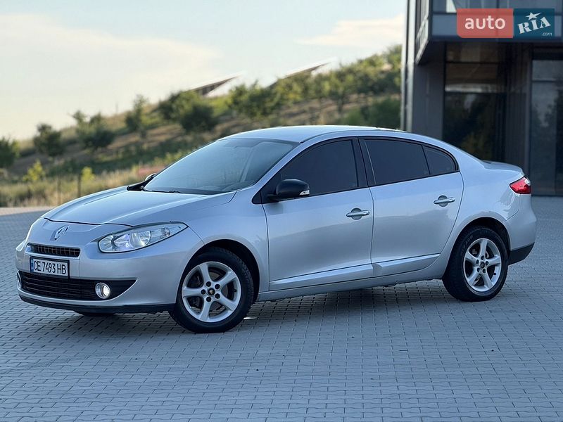 Седан Renault Fluence 2012 в Чернівцях
