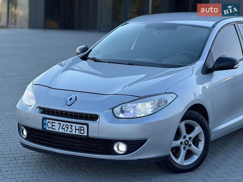 Седан Renault Fluence 2012 в Чернівцях