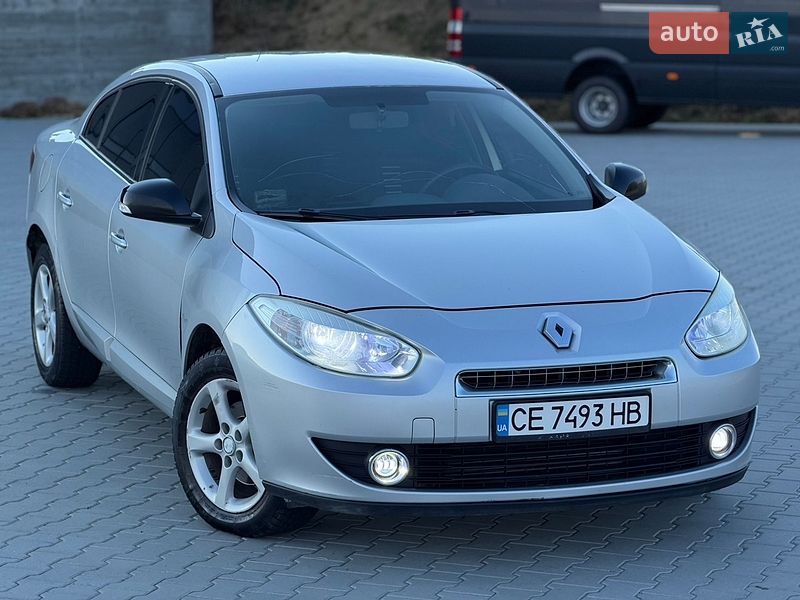 Седан Renault Fluence 2012 в Чернівцях