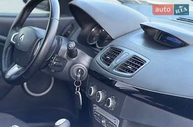Седан Renault Fluence 2012 в Чернівцях