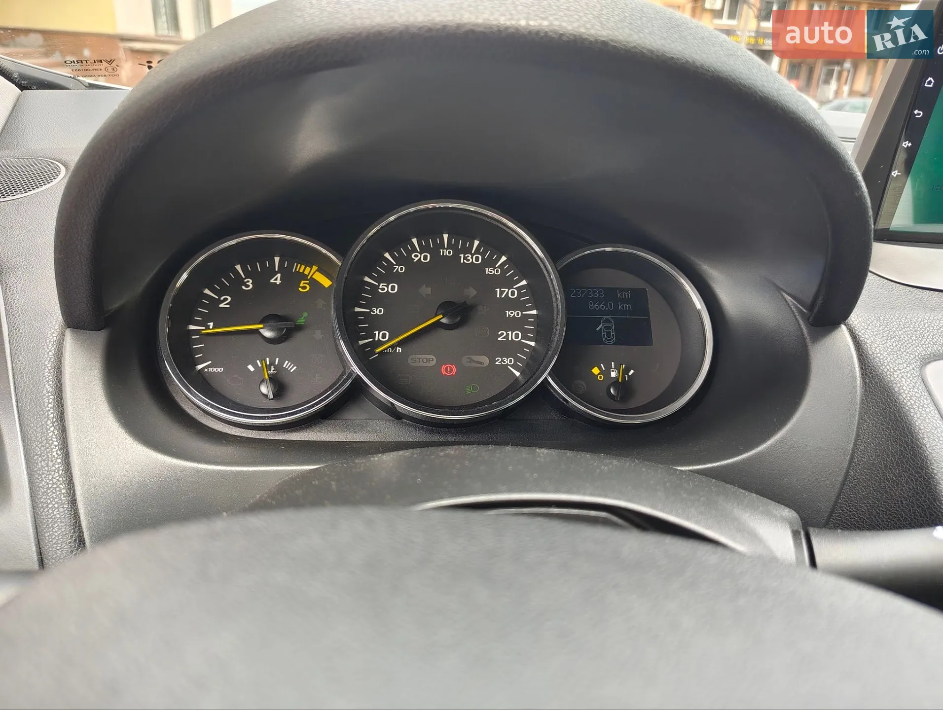 2011 Renault Fluence - мініатюра 7