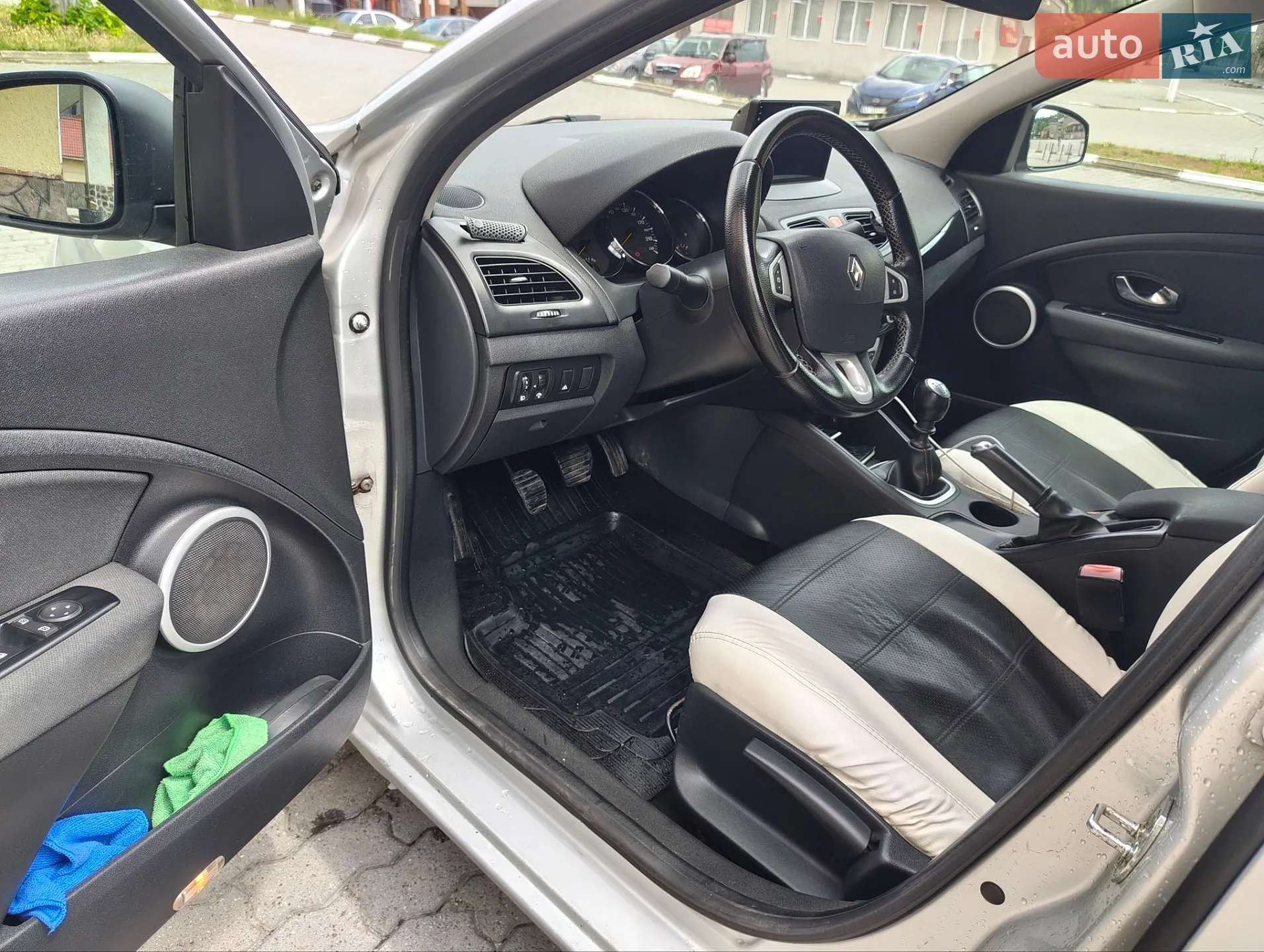 2011 Renault Fluence - мініатюра 13