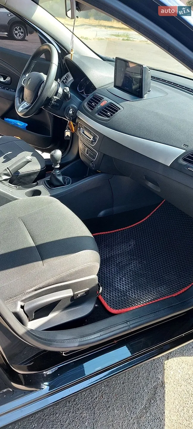 2011 Renault Fluence - мініатюра 16