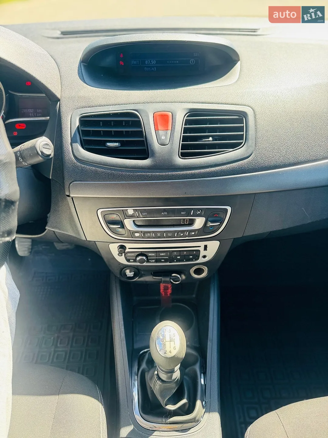 2016 Renault Fluence - мініатюра 14