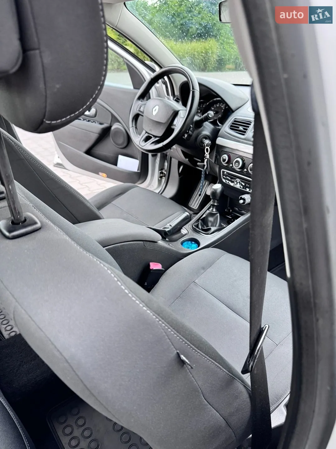 2010 Renault Fluence - мініатюра 31