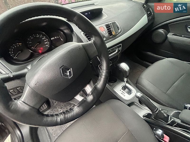 Седан Renault Fluence 2011 в Вольногорске