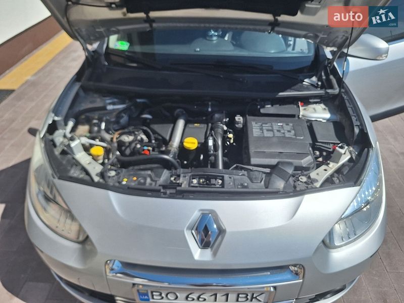 Седан Renault Fluence 2010 в Збаражі