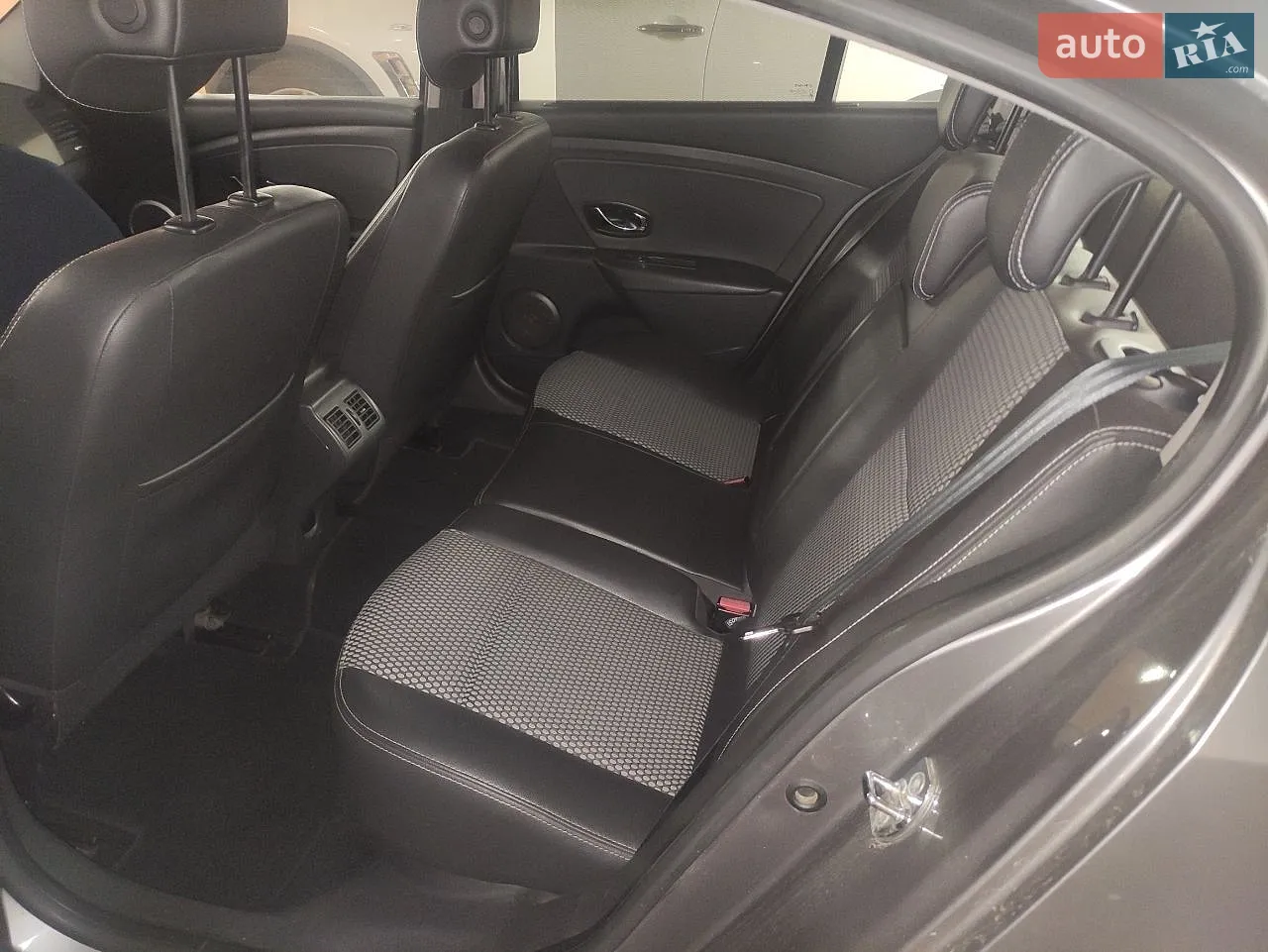 2012 Renault Fluence - мініатюра 7