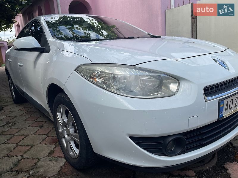 Седан Renault Fluence 2011 в Мукачевому