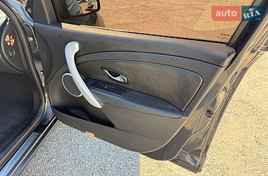 Седан Renault Fluence 2011 в Кропивницькому