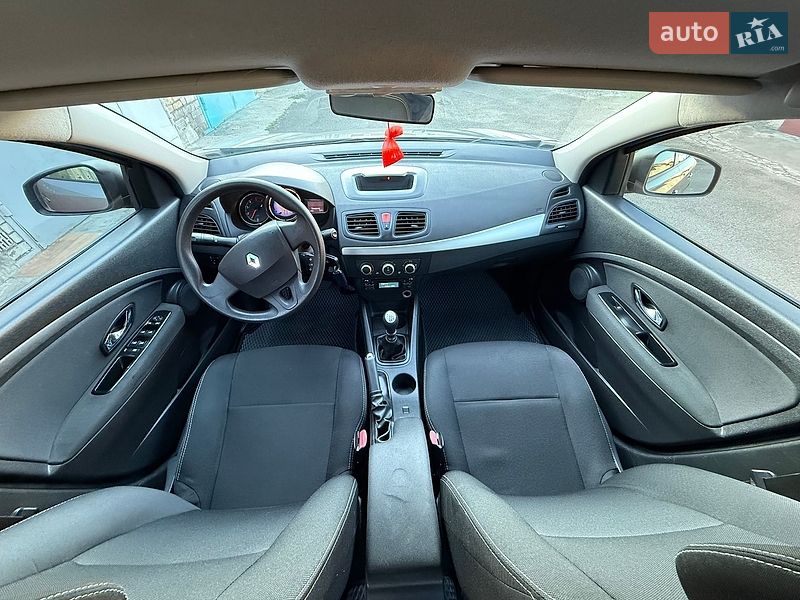 Седан Renault Fluence 2016 в Киеве