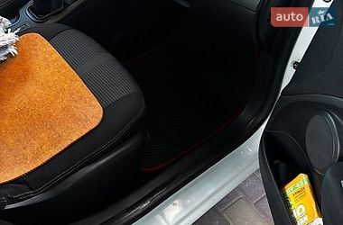 Седан Renault Fluence 2013 в Львове