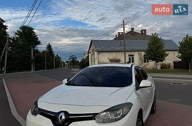 Седан Renault Fluence 2015 в Яворові