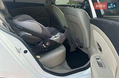 Седан Renault Fluence 2015 в Яворові