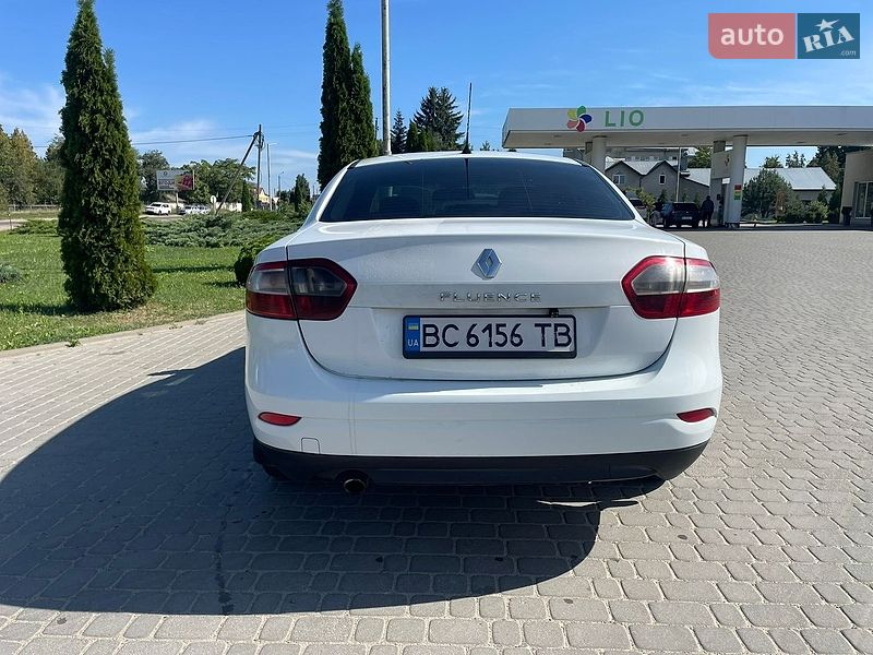 Седан Renault Fluence 2010 в Самборе