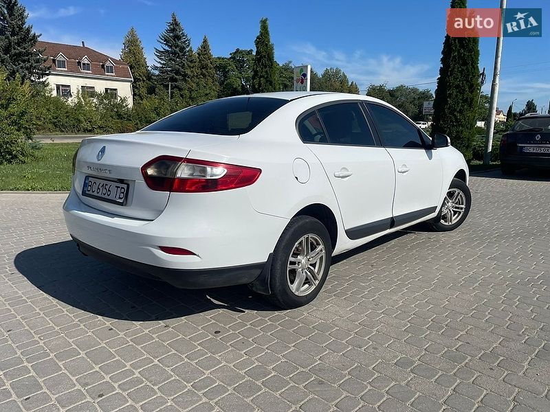 Седан Renault Fluence 2010 в Самборе