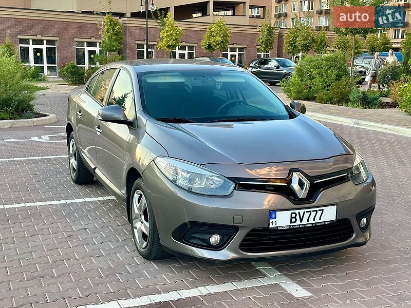 Седан Renault Fluence 2016 в Киеве