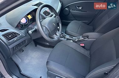 Седан Renault Fluence 2016 в Киеве
