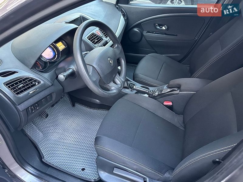 Седан Renault Fluence 2016 в Киеве
