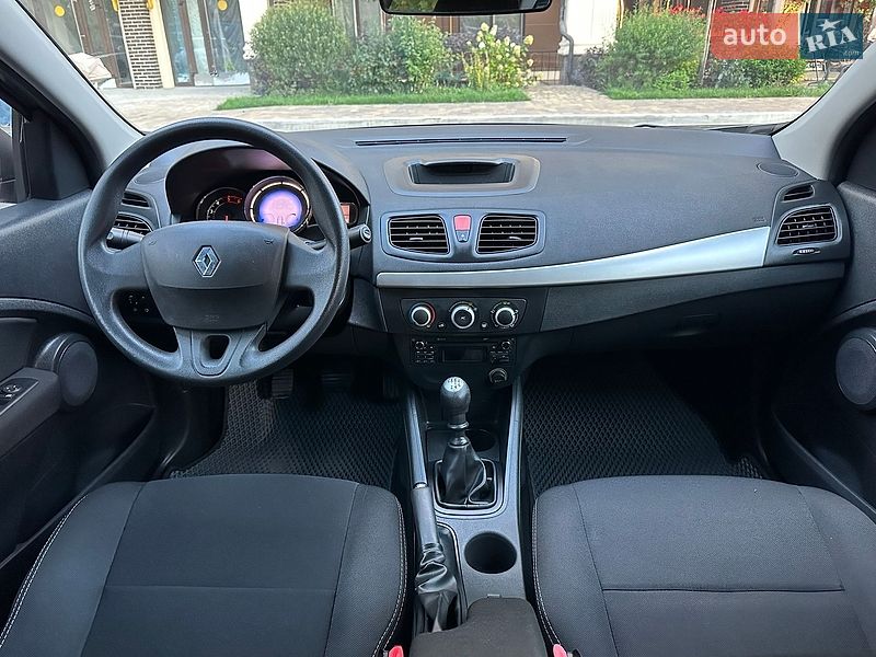 Седан Renault Fluence 2016 в Киеве