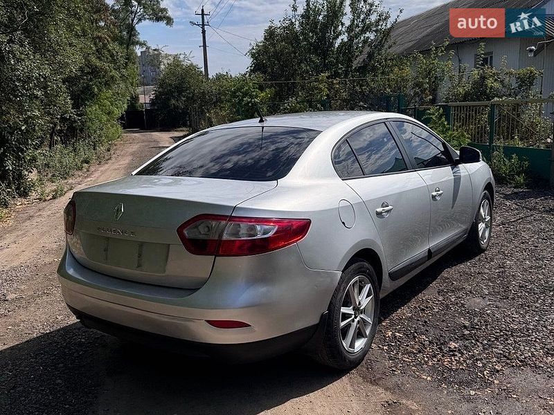 Седан Renault Fluence 2013 в Павлограді